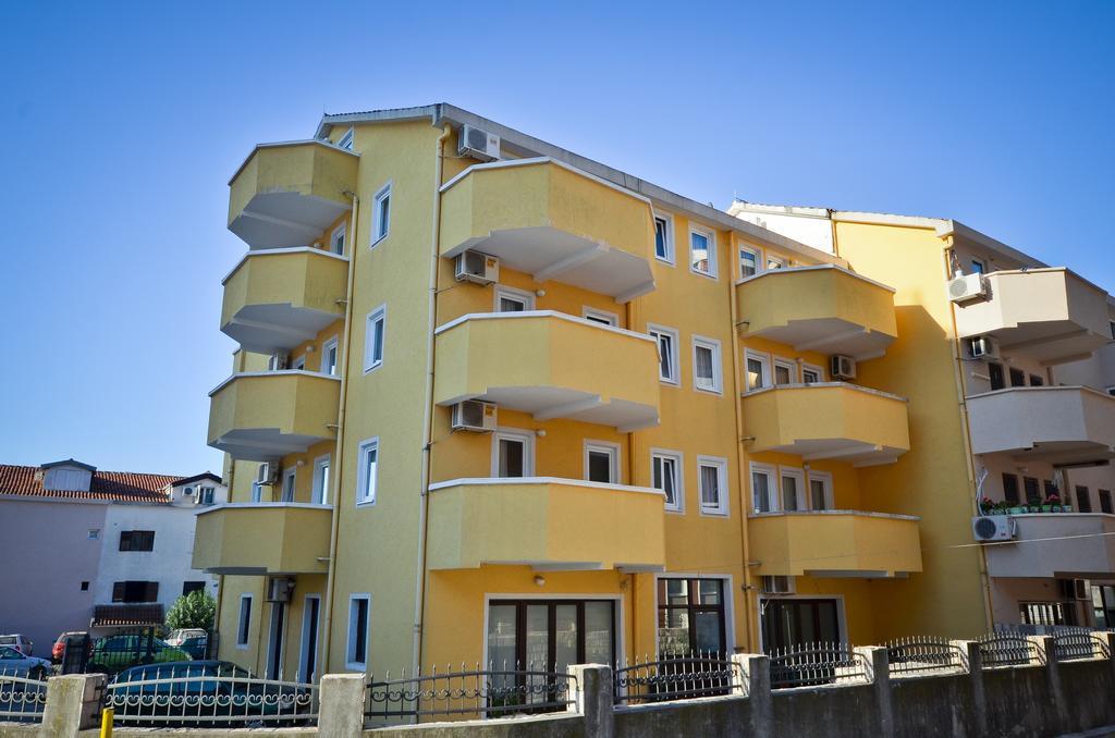 Apartmani Alexandra ブドヴァ エクステリア 写真