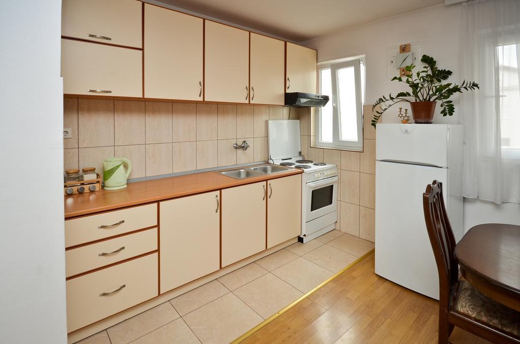 Apartmani Alexandra ブドヴァ 部屋 写真