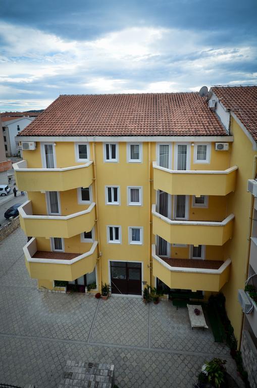 Apartmani Alexandra ブドヴァ エクステリア 写真